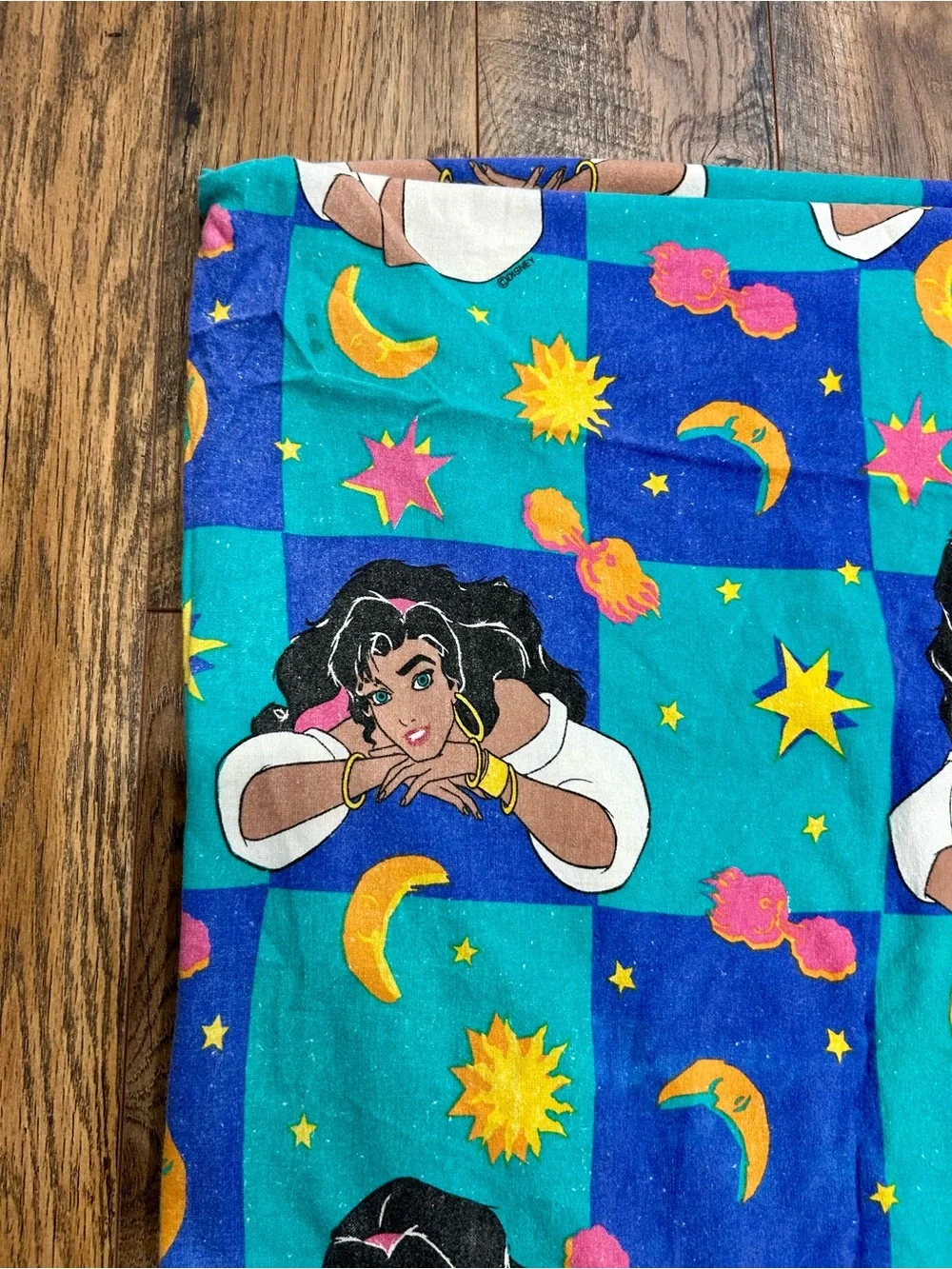 VNTG 1990s Disney The Hunchback of Notre Dame Esmeralda pillowcase and sheet